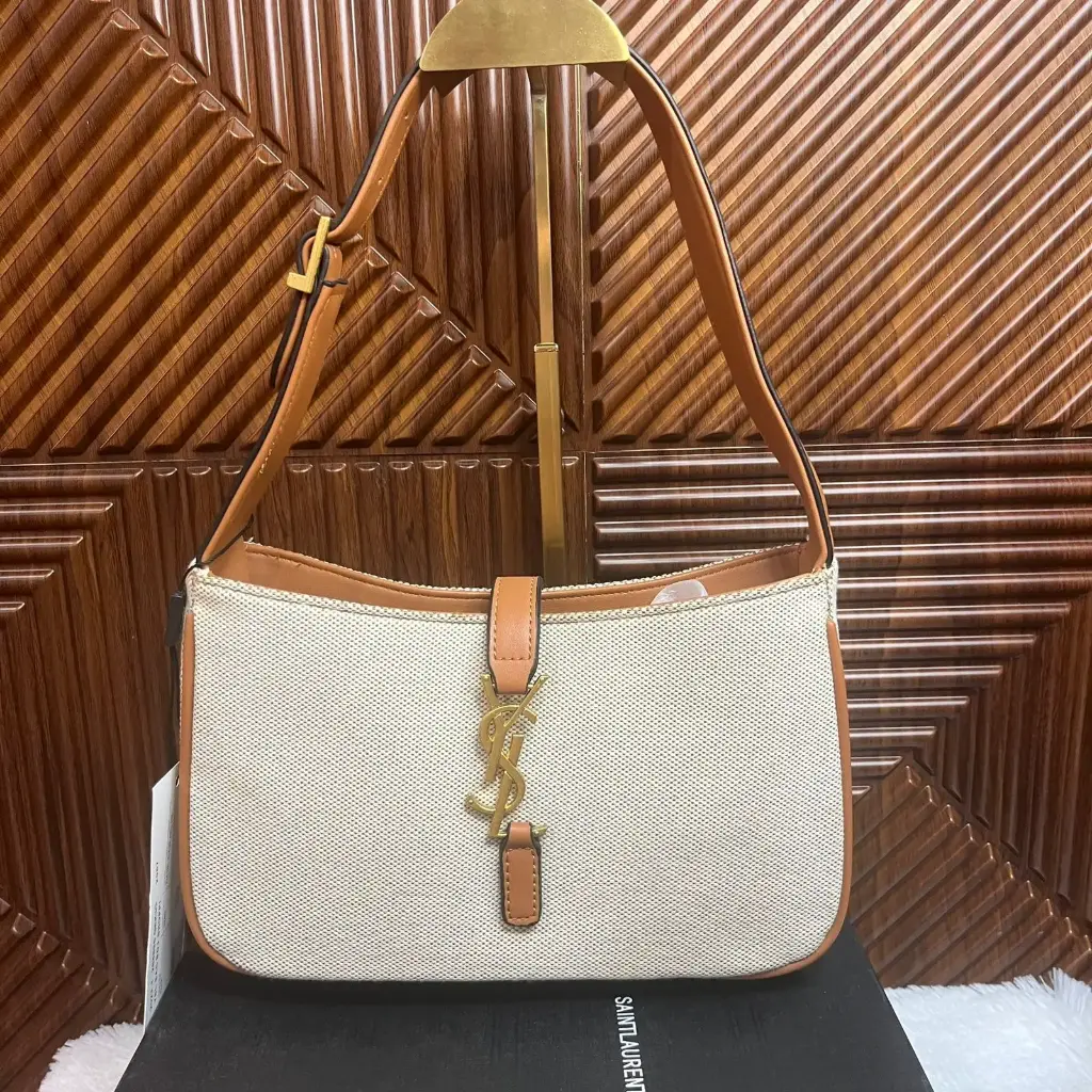 YSL Bolsa Le 5 a 7 Shoulder Beige