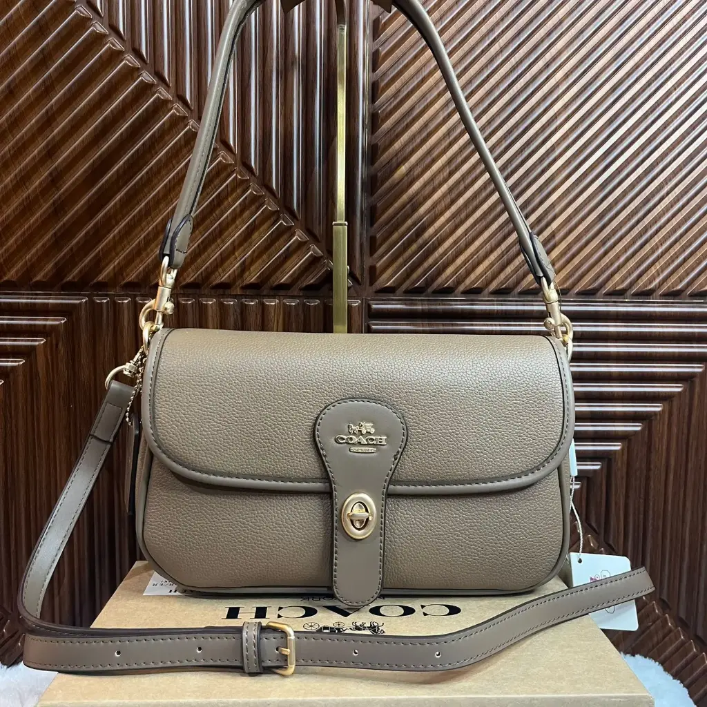 COACH Bolsa Hadley Shoulder Café 