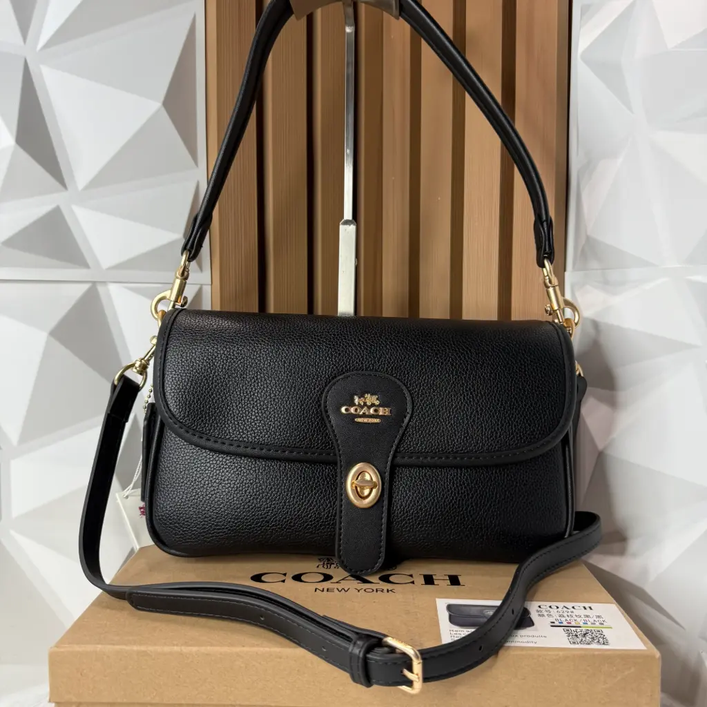 COACH Bolsa Hadley Shoulder Negra