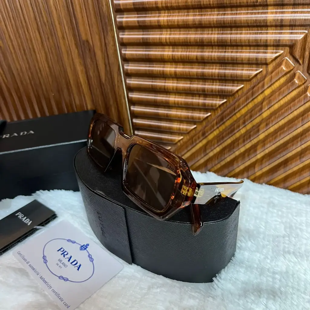 PRADA Lentes De Sol Café 