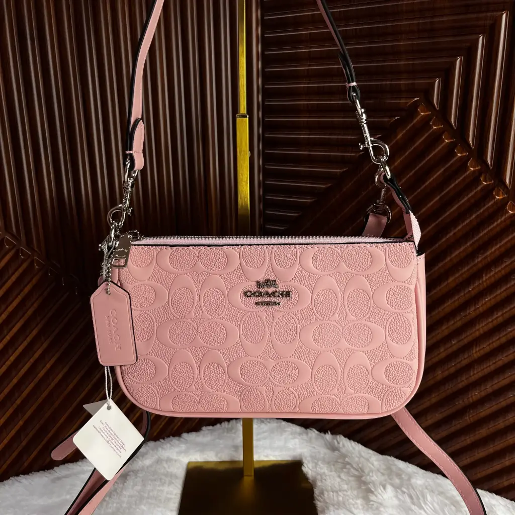 COACH Bolsa Nolita Con Relieve Rosa