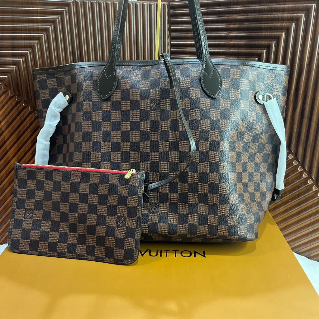 LV Bolsa Tote Neverfull Cuero Holograma Café 