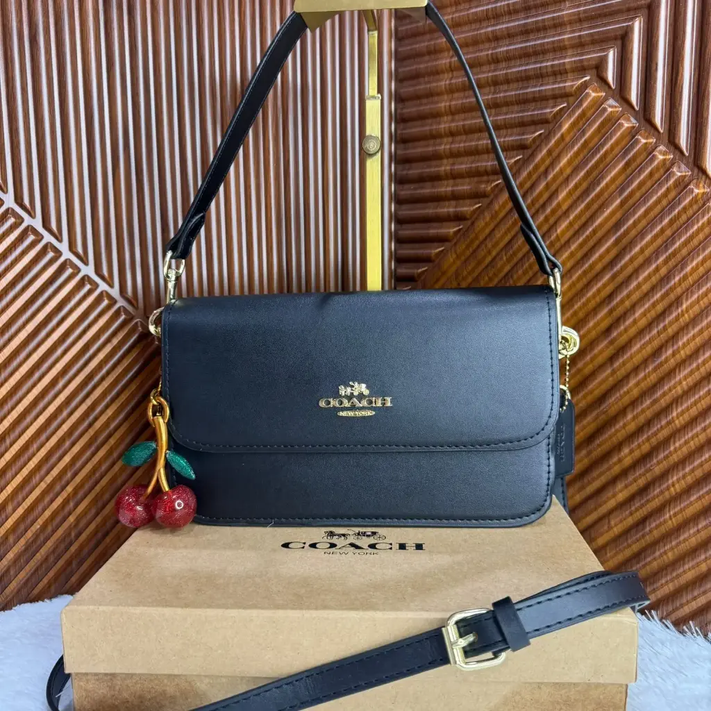 COACH Bolsa Brynn Cross Body Negra c/Llavero
