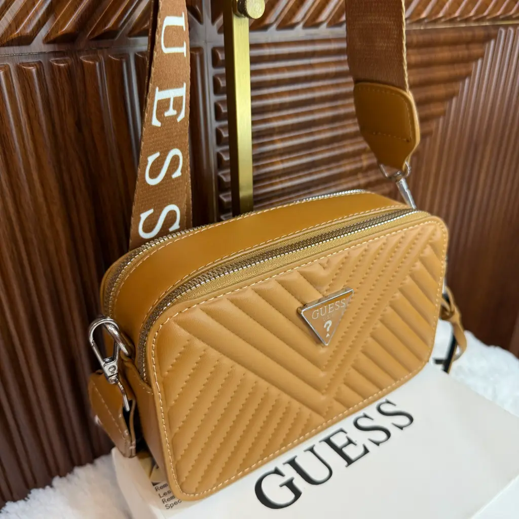 GUESS Bolsa Camera Crossbody Café Camel
