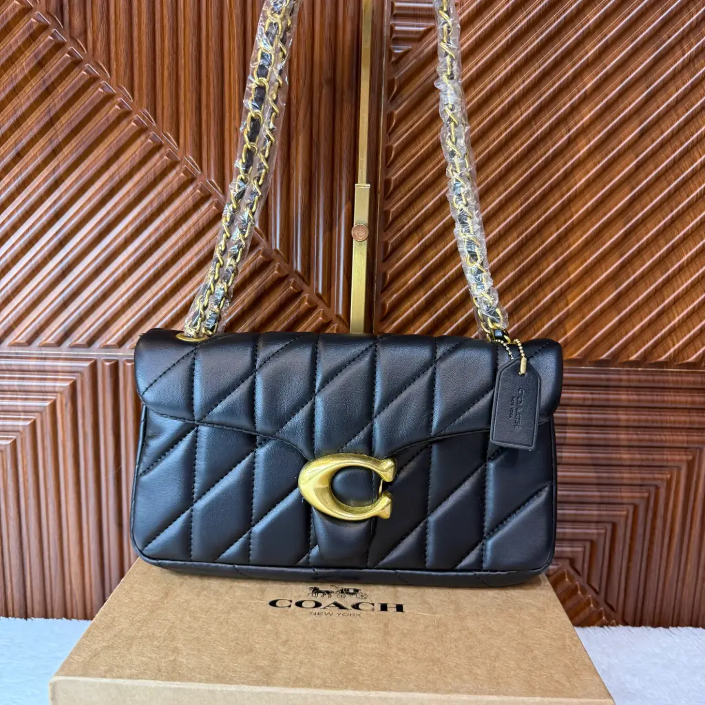COACH Bolsa Tabby Acolchonada Negra c/Dorado