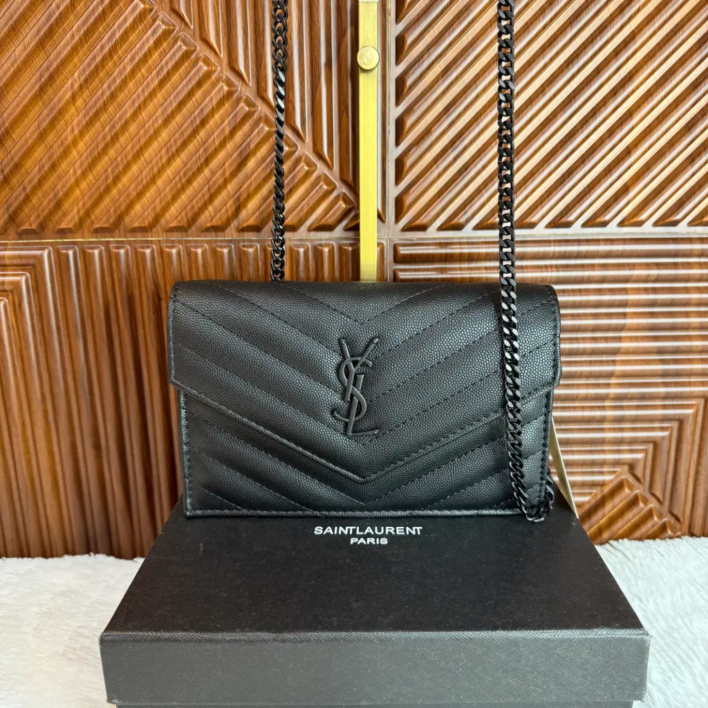 YSL Bolsa Envelope Crossbody Chica Negra c/Negro