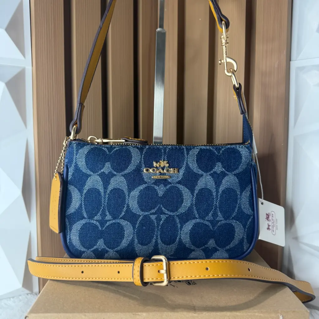 COACH Bolsa Nolita Mezclilla Holograma