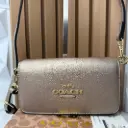 COACH Bolsa Crossbody Metálica Dorada
