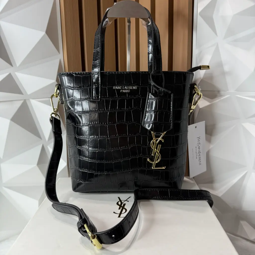 YSL Bolsa Tote Mini En Relieve Negra