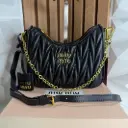 MIU MIU Bolsa Crossbody Matelassé Negra 
