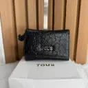 TOUS Cartera Chica Grabada c/Colgante de Osito Negra