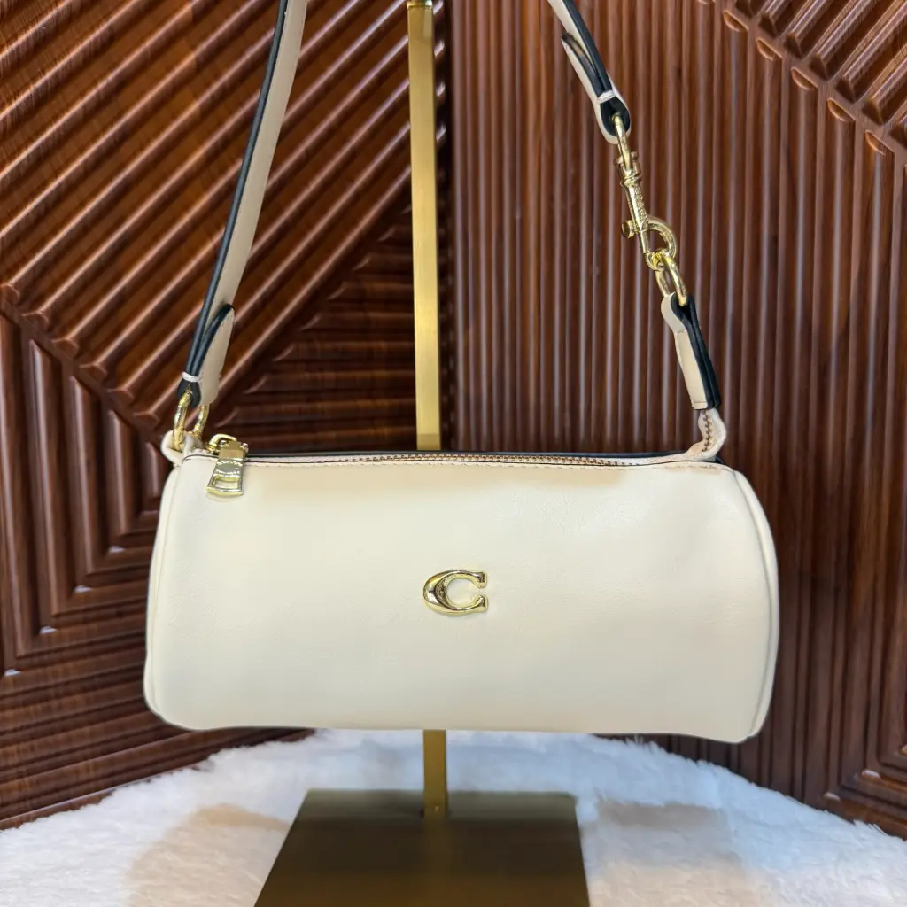 COACH Bolsa Nolita Barrel Mini Blanca