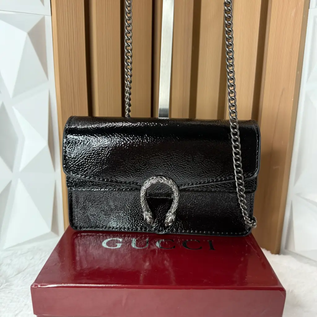 GUCCI Bolsa Dionysus Mini Crossbody Negra Charol