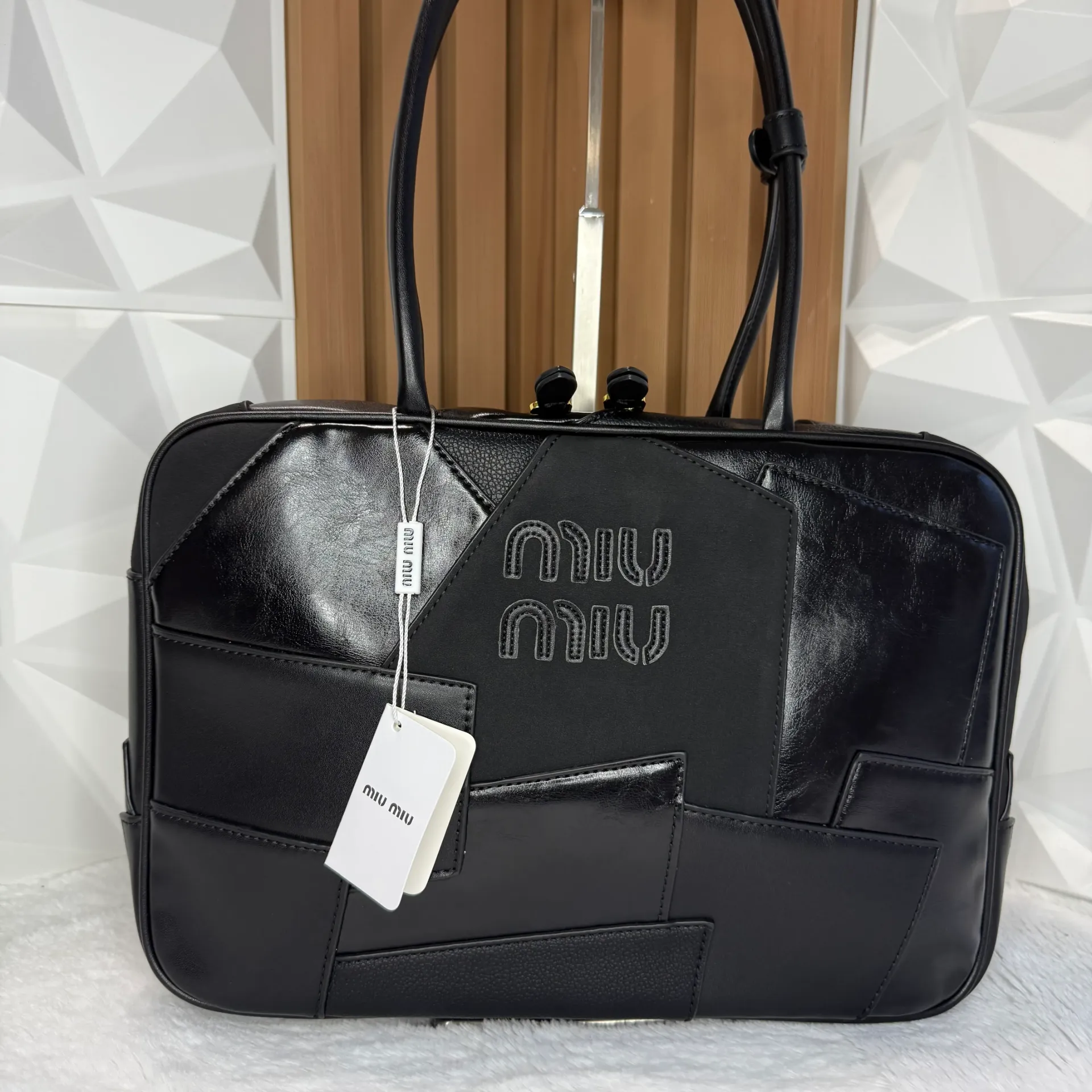 MIU MIU Bolsa Beau De Patchwork Negra