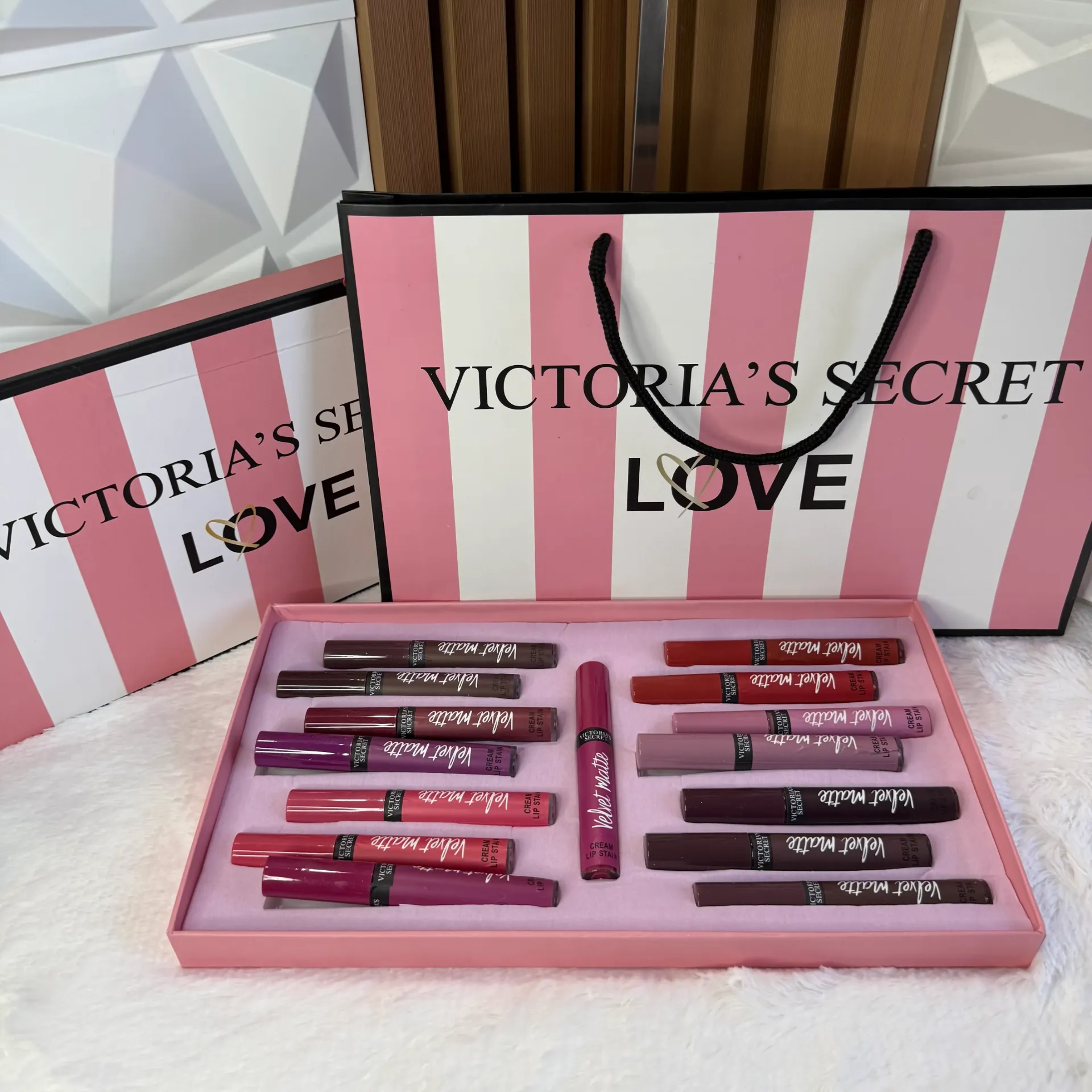 VICTORIA´S SECRET LABIAL LOVE VELVET MATE