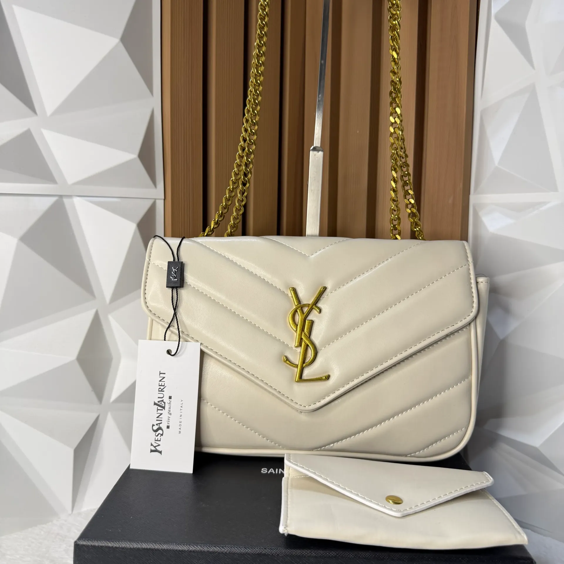 YSL Bolsa Loulou Blanca Ostion c/Cartera