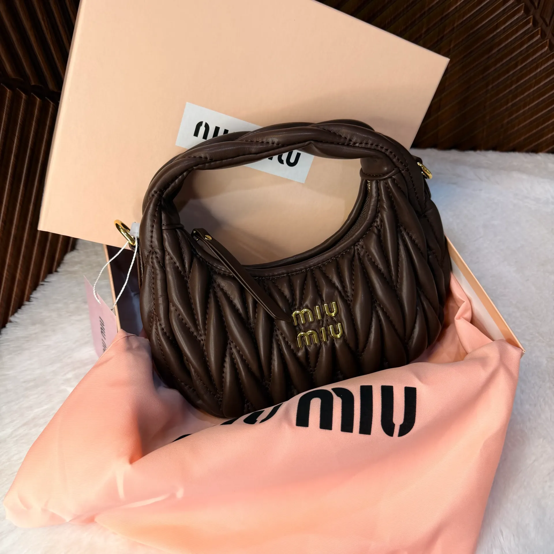 MIU MIU Bolsa Wander Café Chocolate