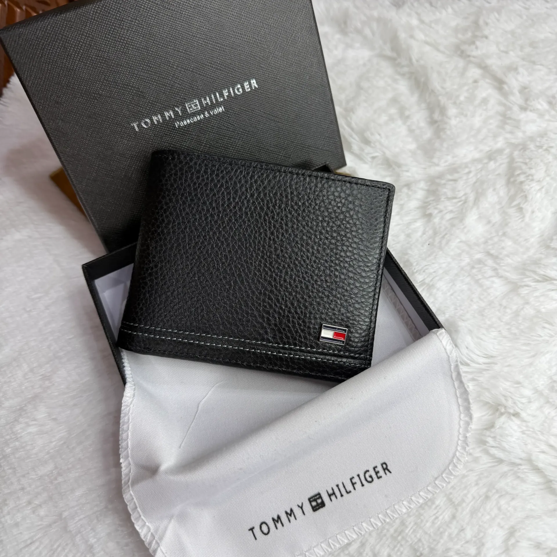 TOMMY Cartera Para Caballero Negra c/Logo
