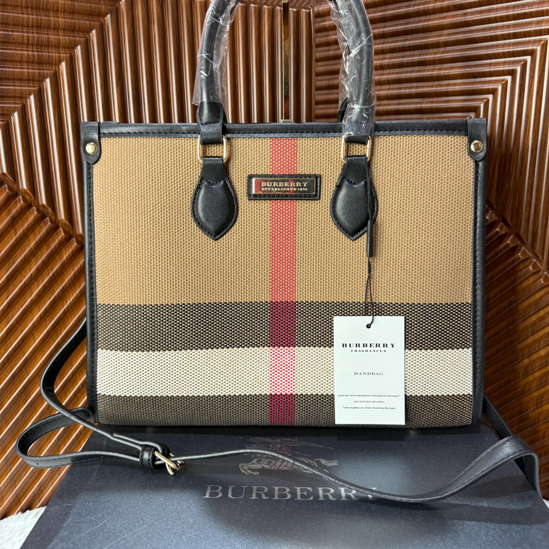 BURBERRY Bolsa Tote café c/Asa Negra