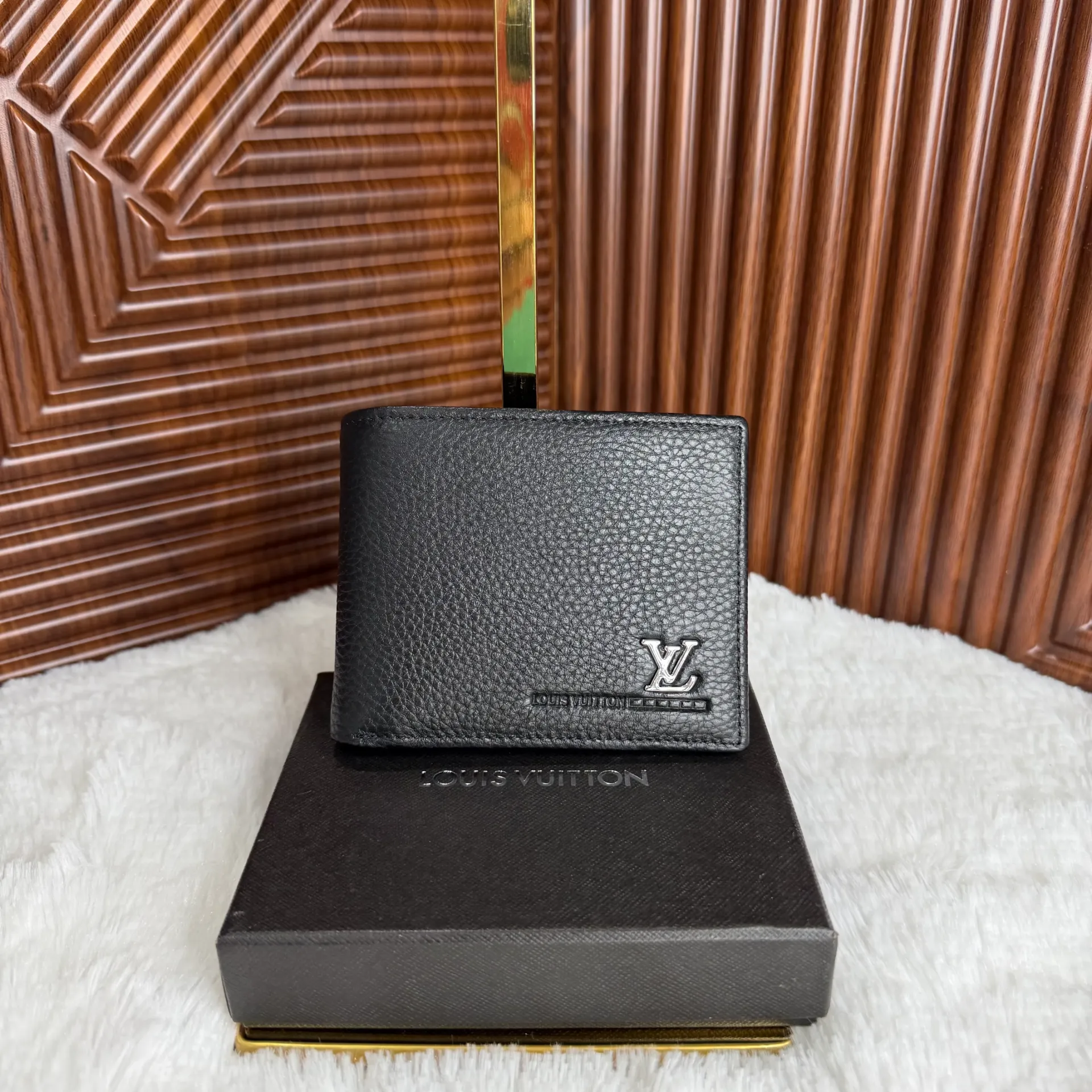 LV Cartera Para Caballero Negra c/Logo Plateado