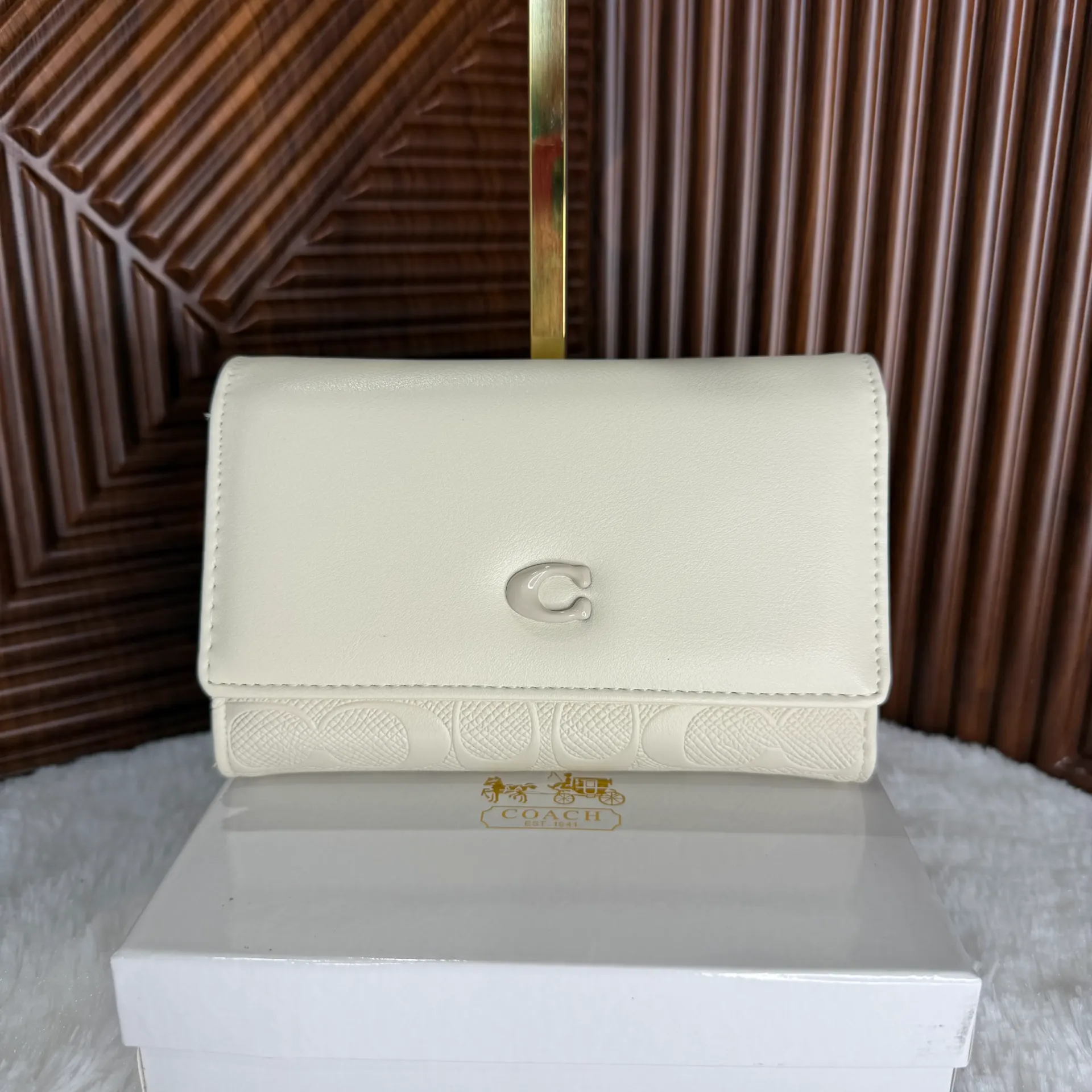 COACH Cartera Triple Plegable Grande Blanca