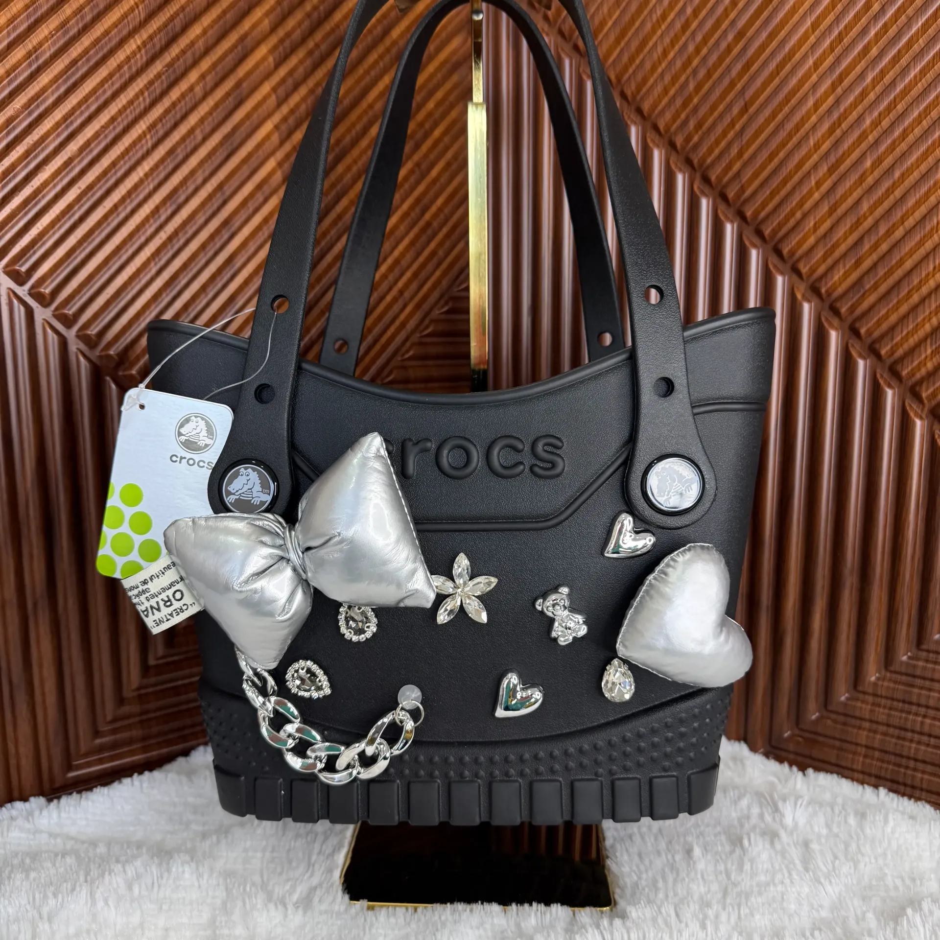 CROCS Bolsa Tote Pequeña c/Pins Negra