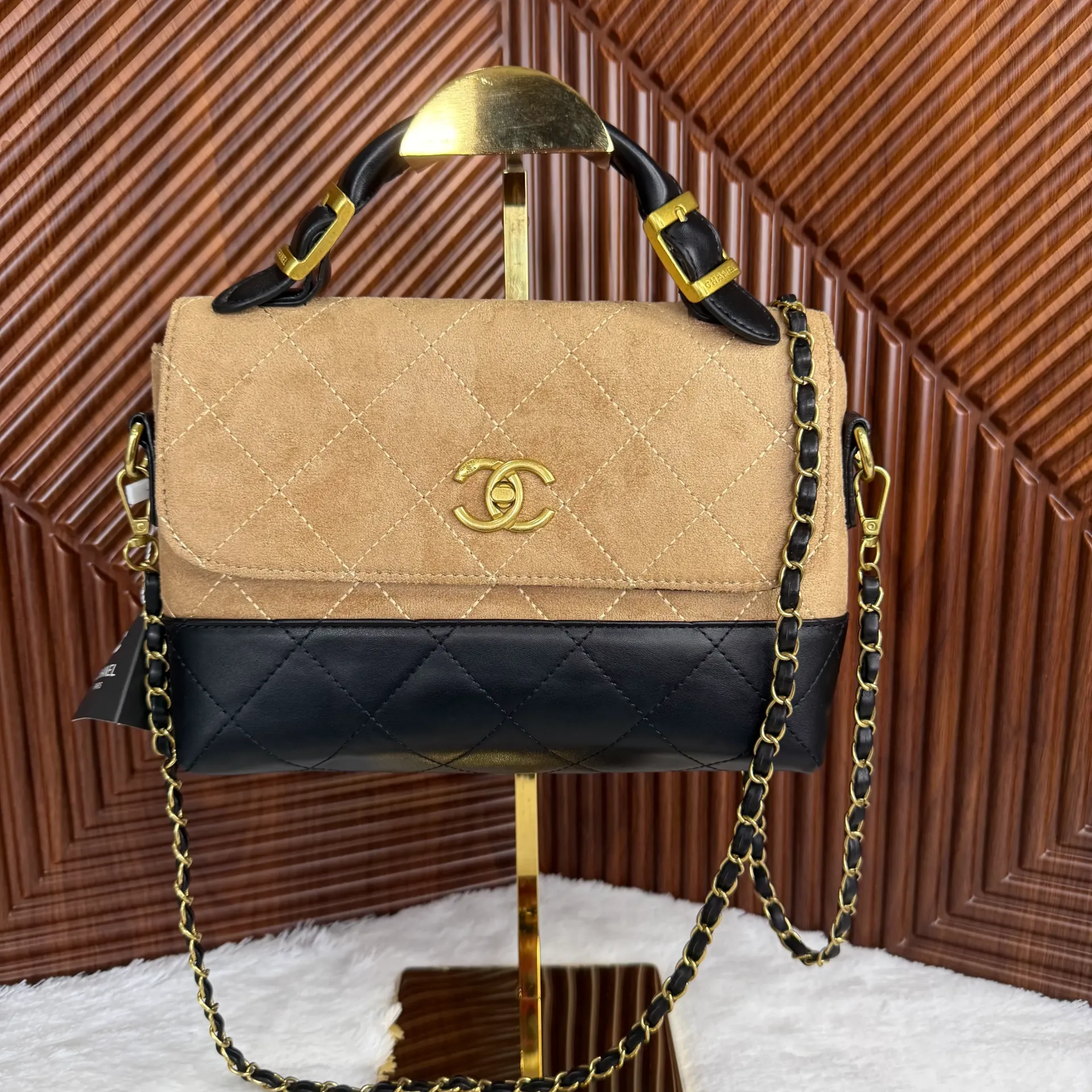 CHANEL Bolsa Handle de Gamuza Beige