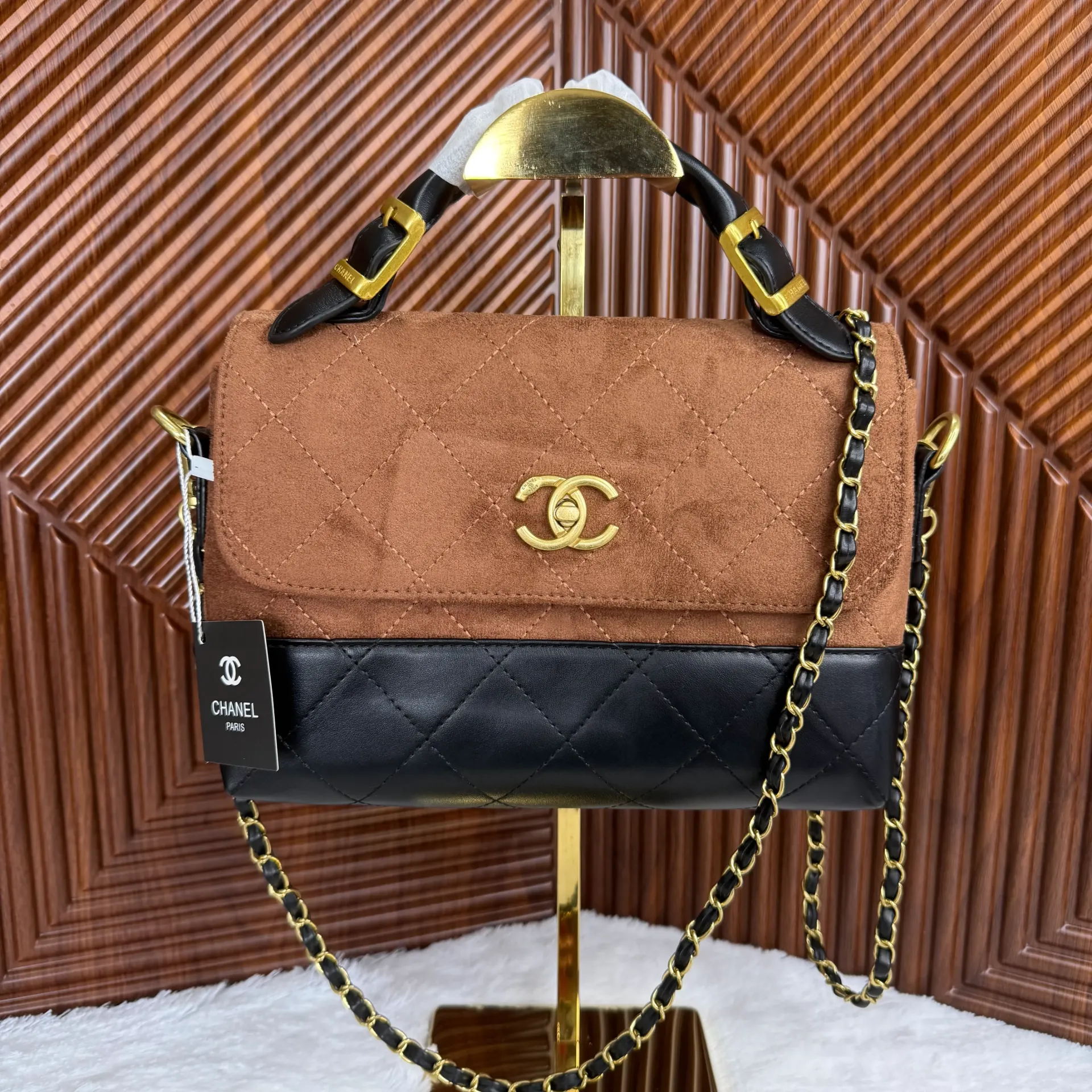 CHANEL Bolsa Handle de Gamuza Chocolate