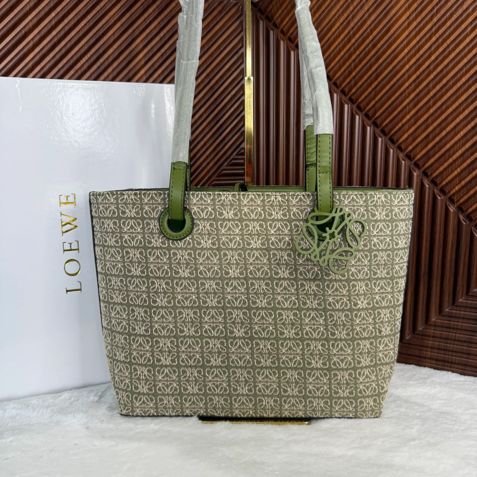 LOEWE Bolsa Tote Mediano Verde