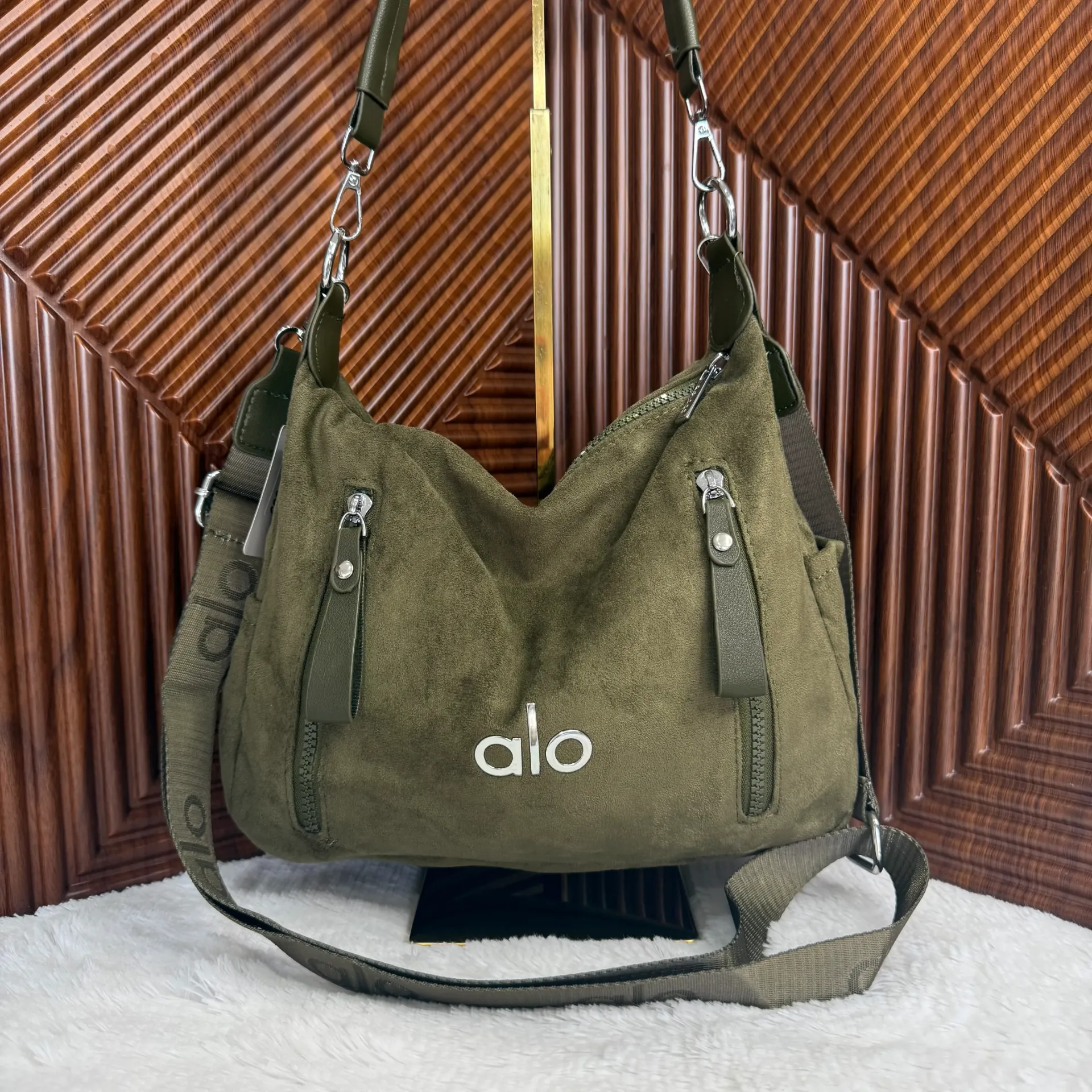 ALO Bolsa Yoga de Gamuza Verde