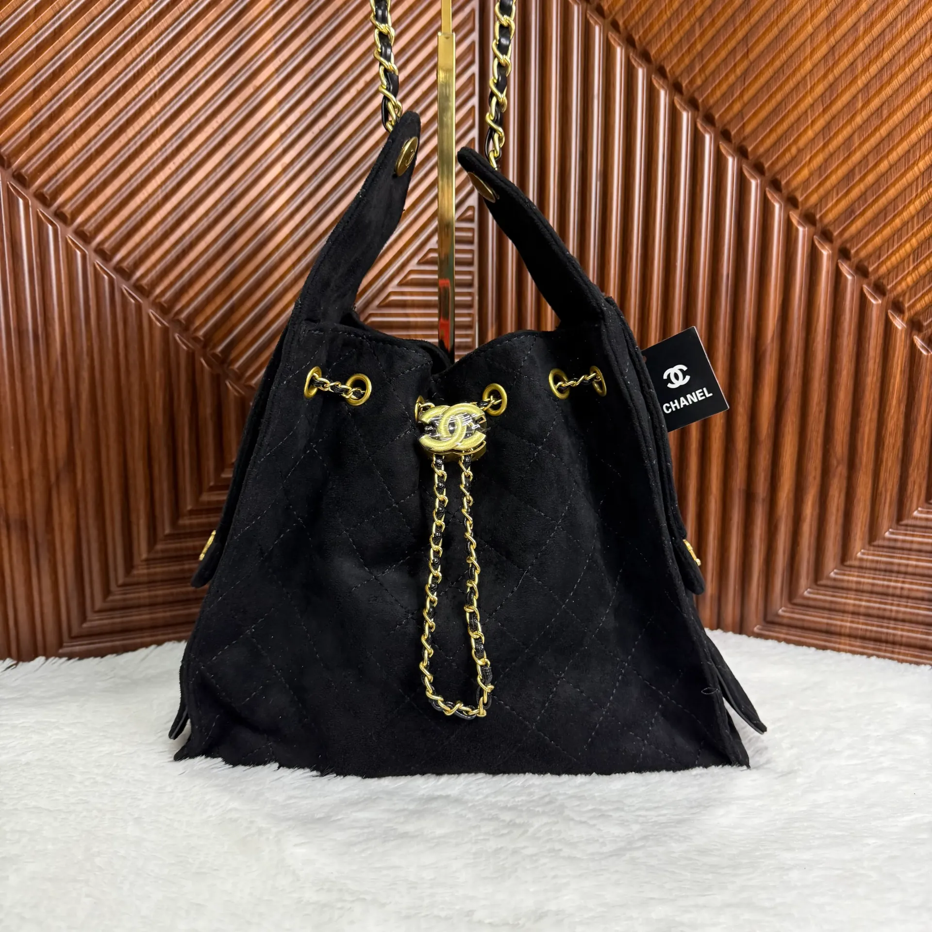 CHANEL Bolsa 25 Mediana Gamuza Negra c/Dorado