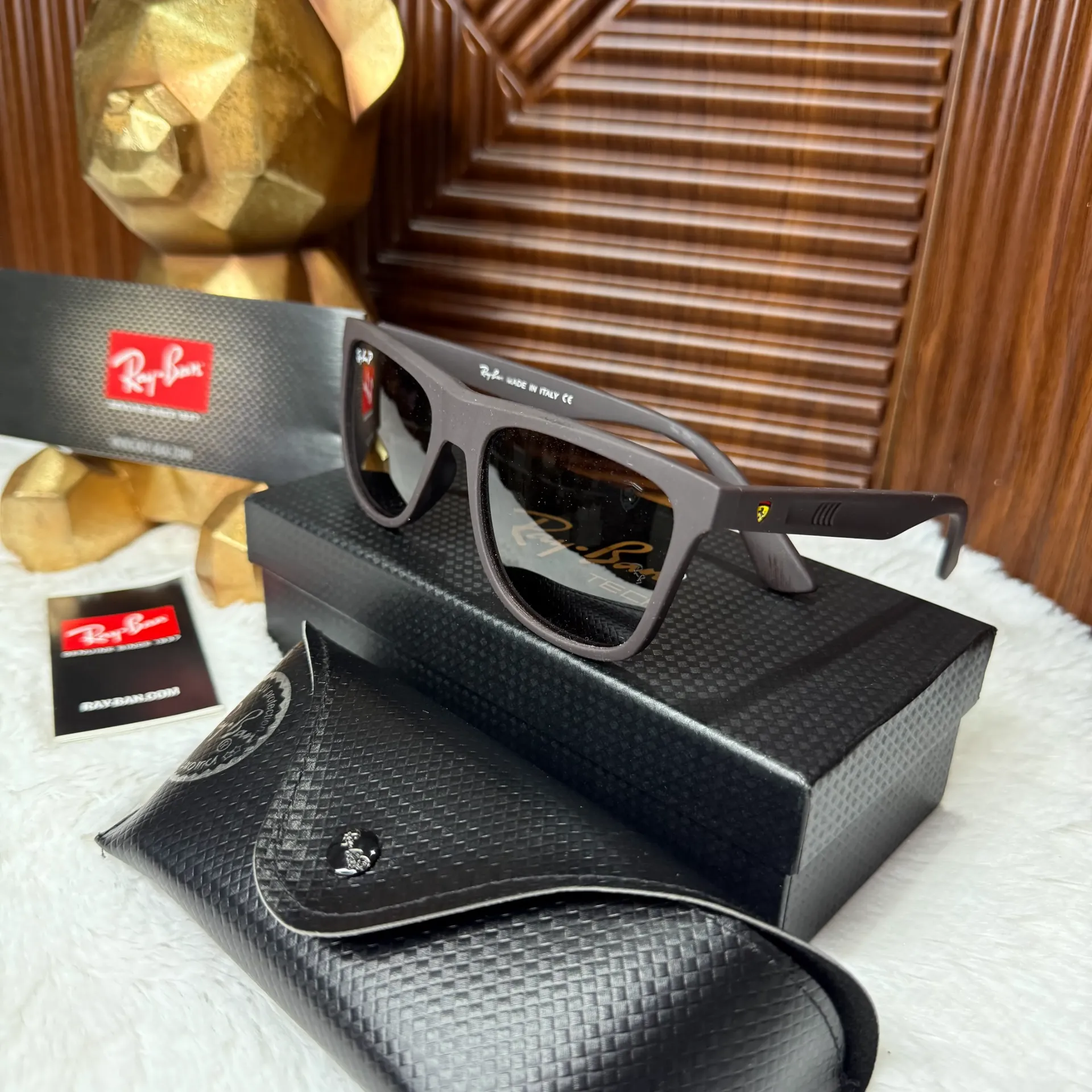 RAY BAN Lentes de Sol Café