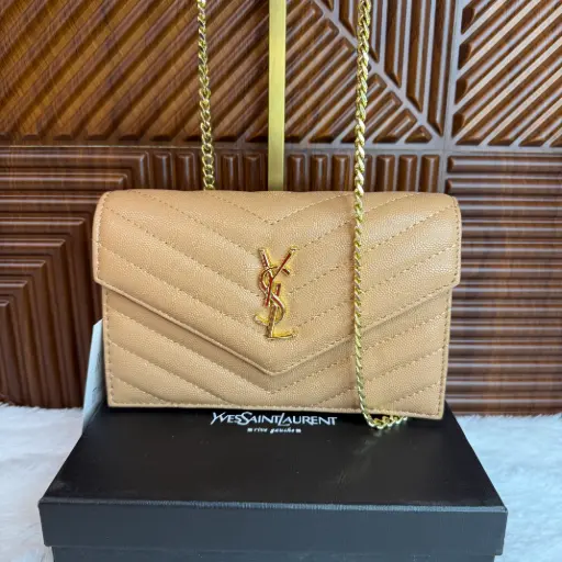 YSL Bolsa Envelope Crossbody Chica Caqui c/Dorado