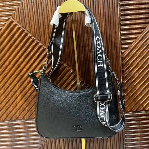 COACH Bolsa Teri Negra